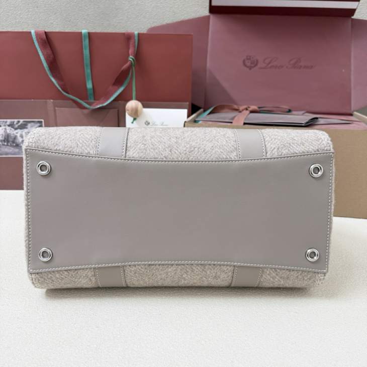 Picture of Loro Piana Handbags _SKUfw221095910fw